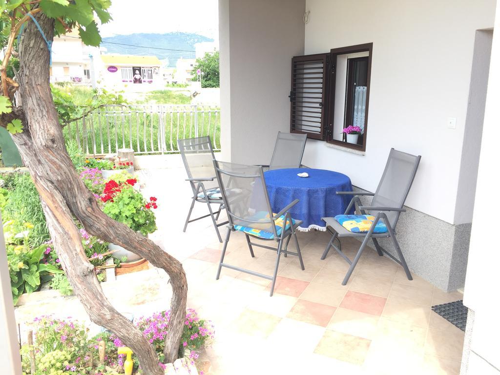 Apartments Silvi Подстрана Экстерьер фото